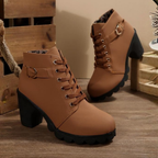 Botins de salto bloco com atacadores e fivela lateral