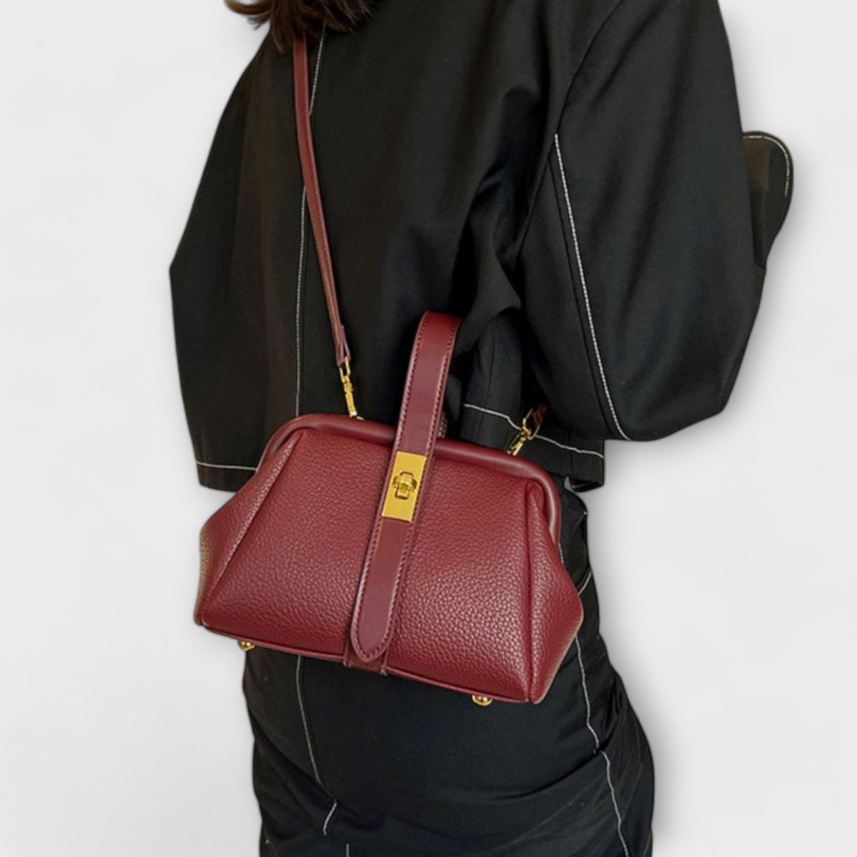 Mala retro feminina espaçosa com alças resistentes em estilo vintage