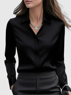 Blusa feminina de cetim com botões manga comprida silhueta fluida