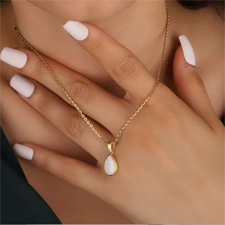 Colar pingente opala natural 18K em forma de gota, ouro minimalista elegante