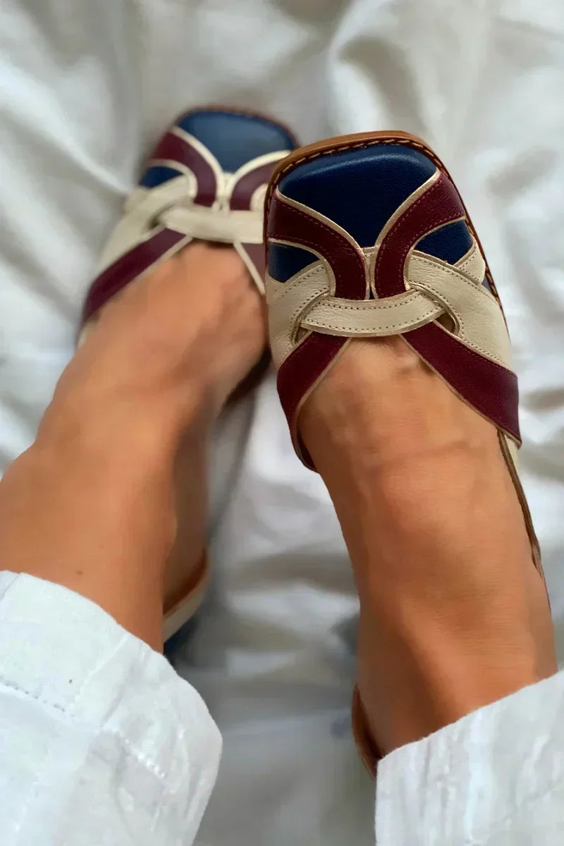 Sapatilhas slip-on tricolor com detalhe trançado artesanal