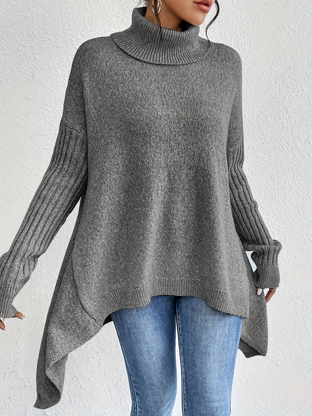 Camisola tricot mulher gola alta com drapeado assimétrico em malha macia