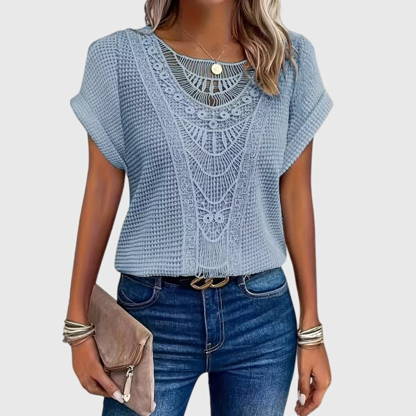 Blusa feminina malha rendada decote redondo mangas curtas