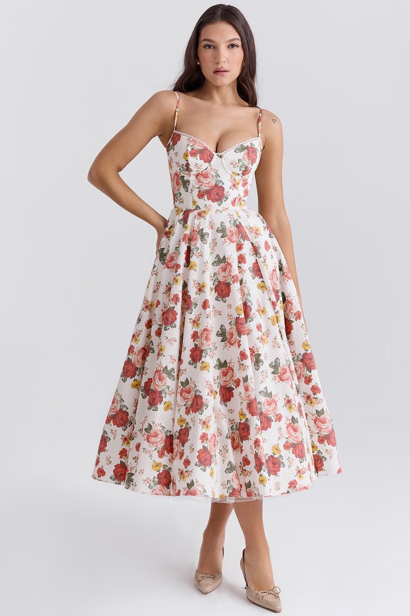 Vestido midi feminino evasê com bojo integrado e alças ajustáveis