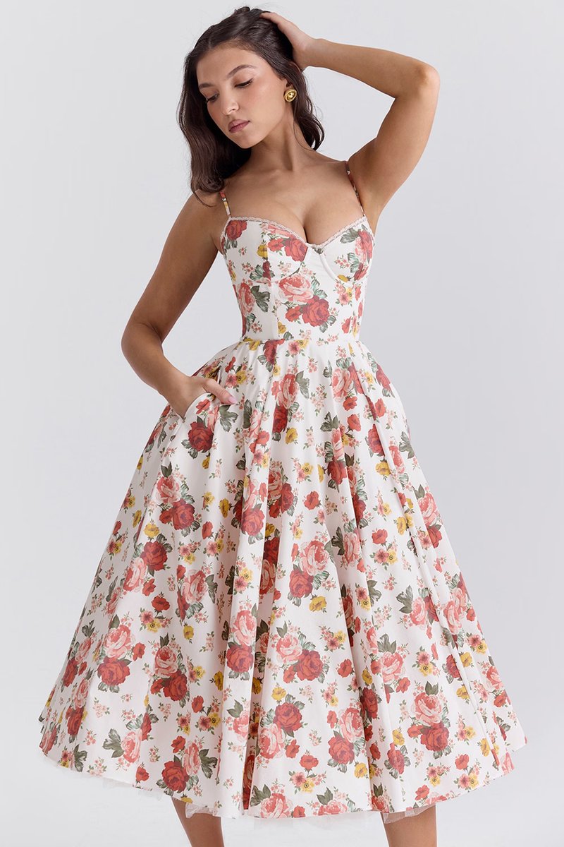 Vestido midi feminino evasê com bojo integrado e alças ajustáveis