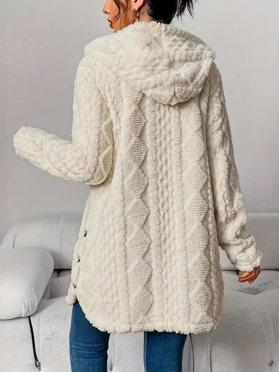 Cardigan feminino peluche oversized com capuz e abotoamento completo