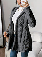Cardigan feminino peluche oversized com capuz e abotoamento completo