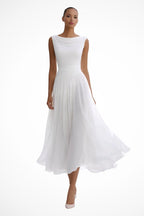 Vestido midi feminino sem mangas linha A com decote cascata e saia plissada