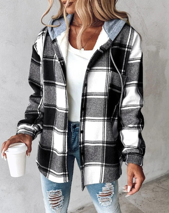 Hoodie feminino estampado com capuz e bolso canguru caimento largo