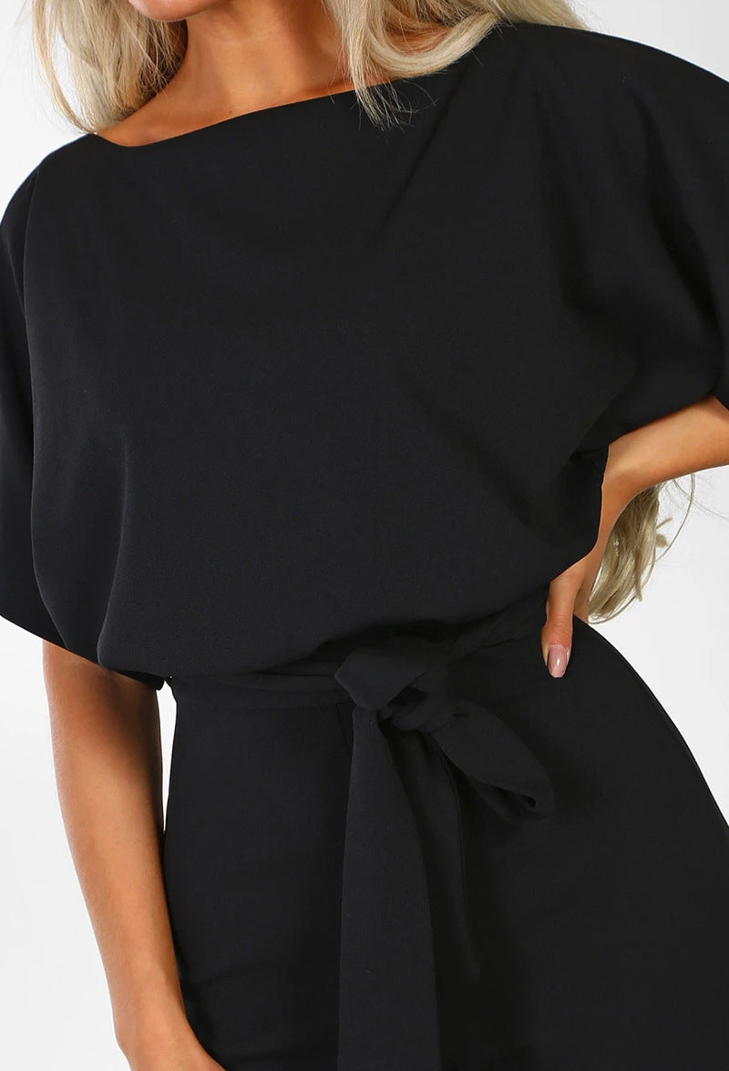 Macacão feminino elegante com cintura alta, disponível em várias cores