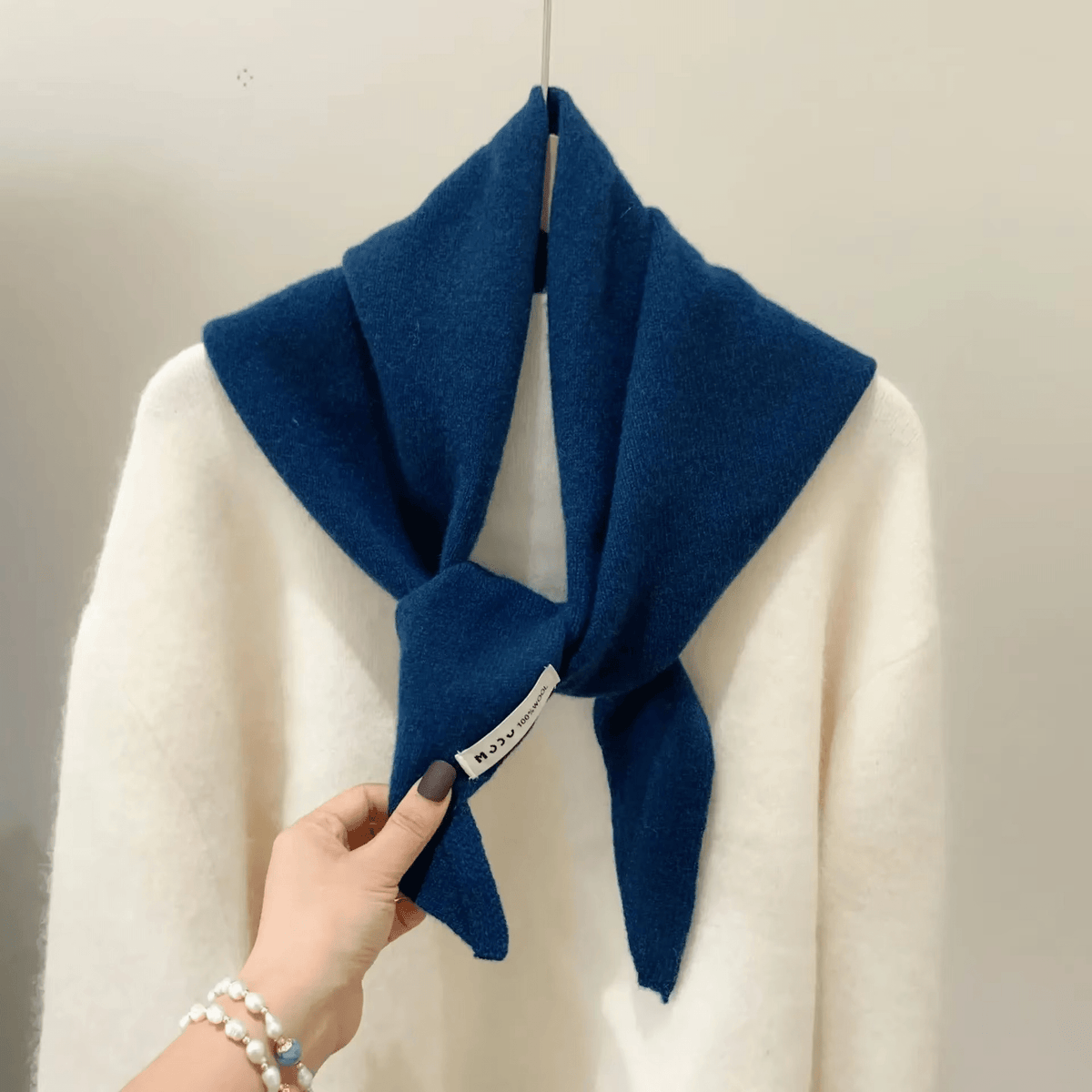 Lenço triangular de lã tricotado feminino, xaile quente e versátil