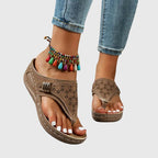 Sandálias ortopédicas femininas cunha slip-on com suporte plantar