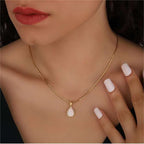 Colar pingente opala natural 18K em forma de gota, ouro minimalista elegante