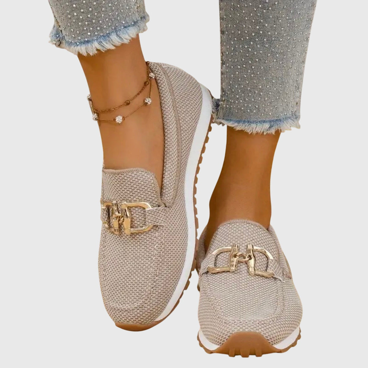Tênis loafer ortopédico feminino mesh leve com detalhe dourado