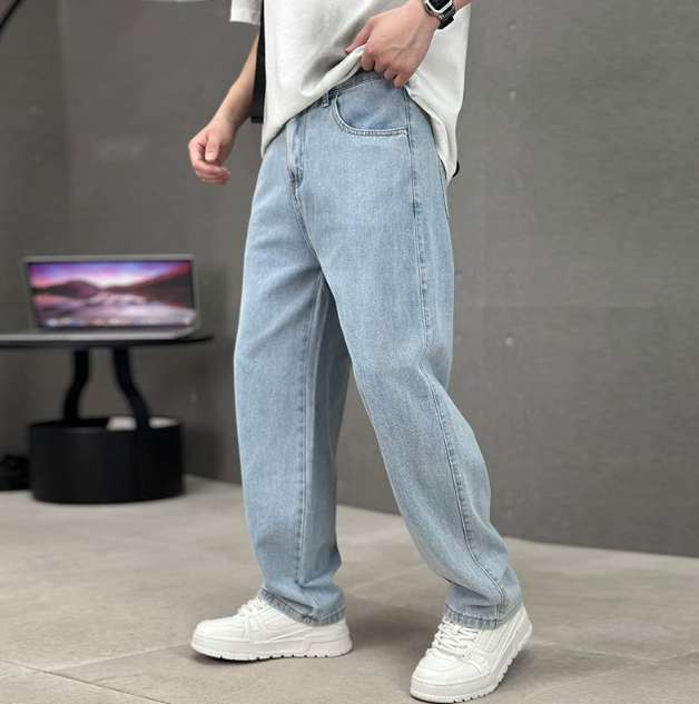 Calças jeans masculinas perna reta em algodão corte clássico