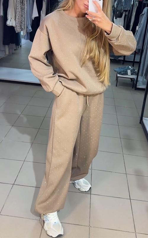 Conjunto loungewear feminino calça larga com detalhes strass corte relaxado