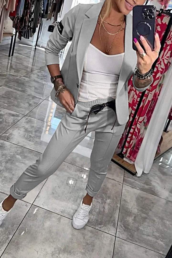 Conjunto feminino 2 peças blazer e calça cintura elástica pernas retas