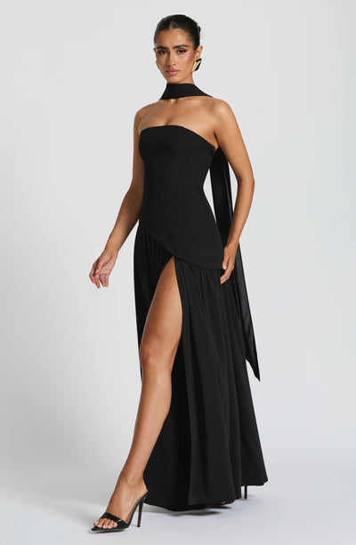 Vestido maxi mulher corpete sem alças com fenda lateral elegante