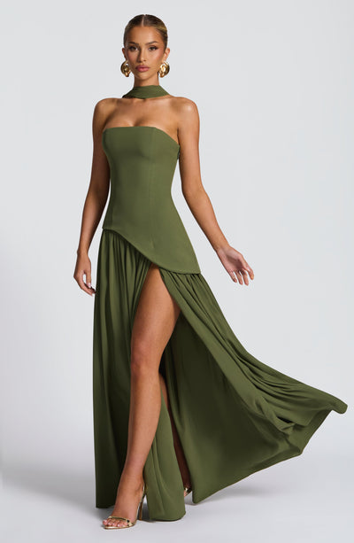 Vestido maxi mulher corpete sem alças com fenda lateral elegante