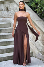 Vestido maxi mulher corpete sem alças com fenda lateral elegante