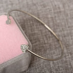 Pulseira feminina design simples e elegante em dourado e prateado