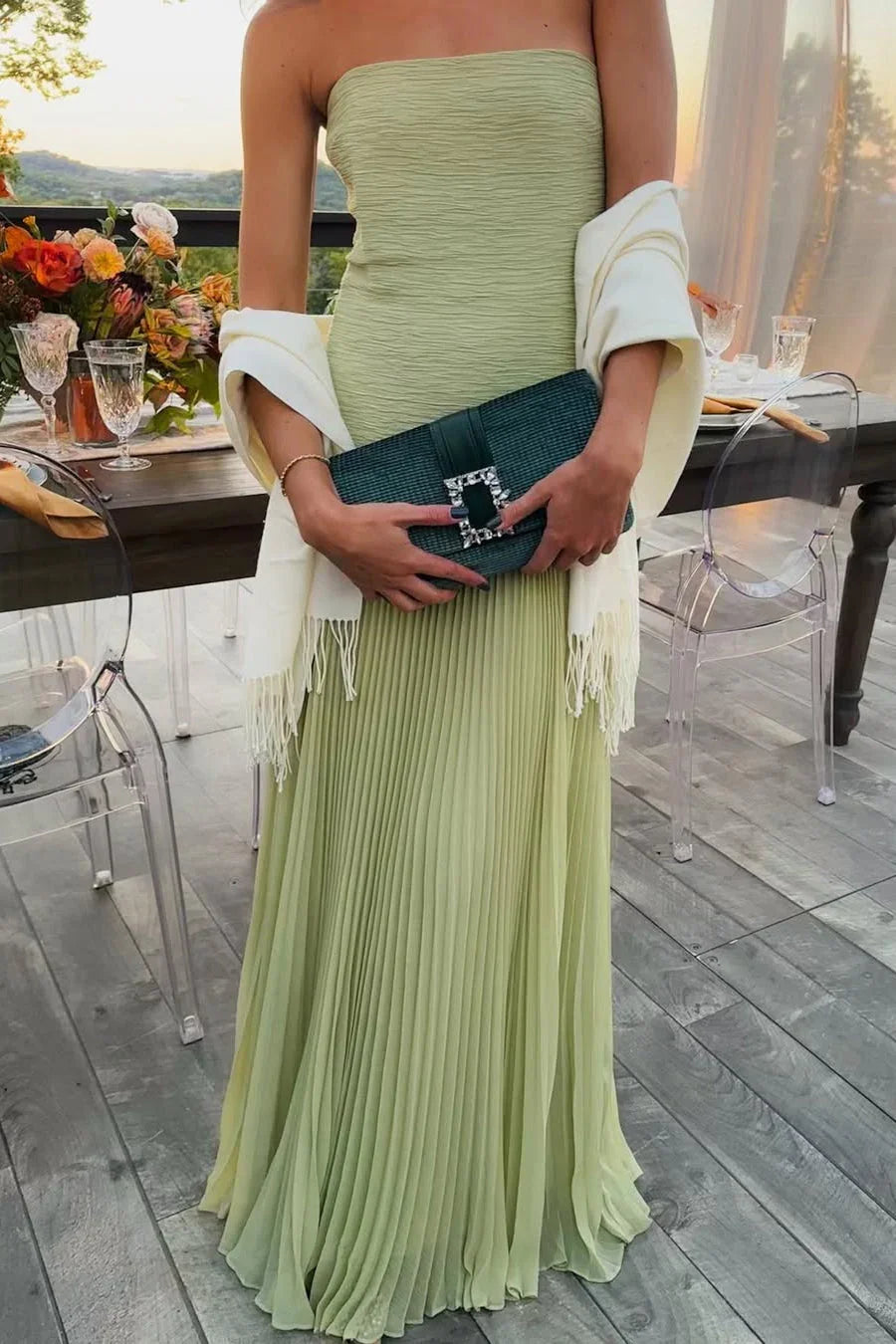 Vestido maxi feminino sem alças plissado comprimento longo silhueta definida