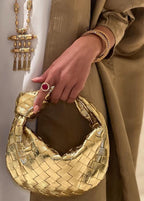 Bolsa mini tecida feminina artesanal com design tradicional