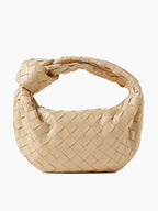 Bolsa mini tecida feminina artesanal com design tradicional