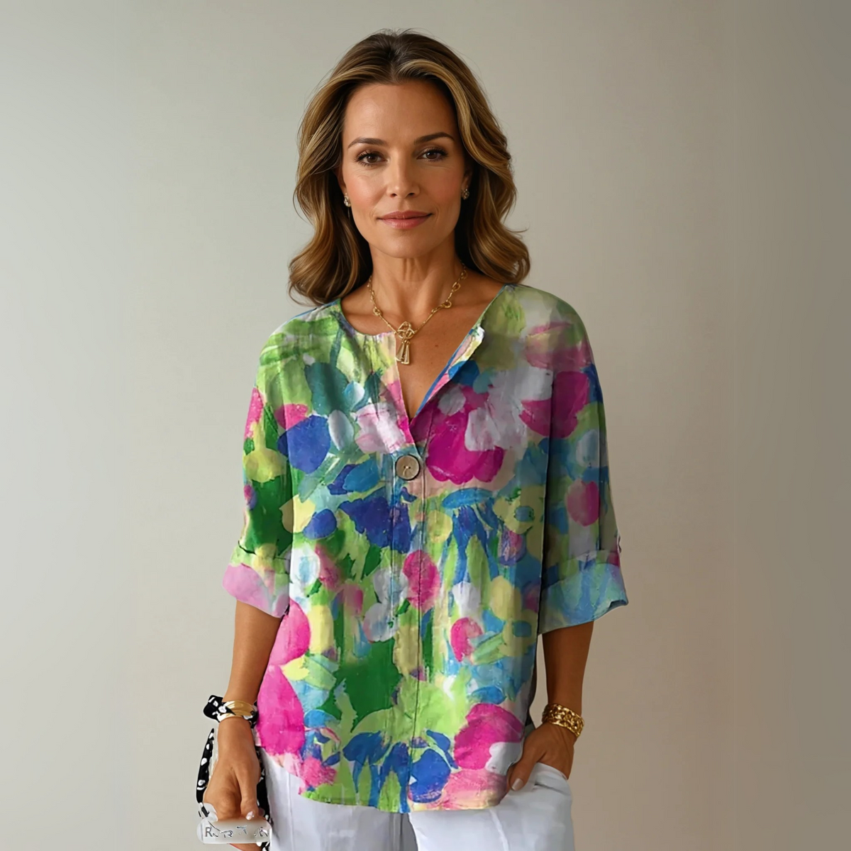 Blusa floral decote V feminina corte solto manga curta estampa colorida