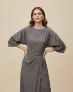 Vestido midi feminino wrap com mangas bufantes e cinto ajustável