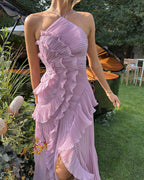 Vestido longo de cerimónia com folhos horizontais e decote halter, comprimento maxi